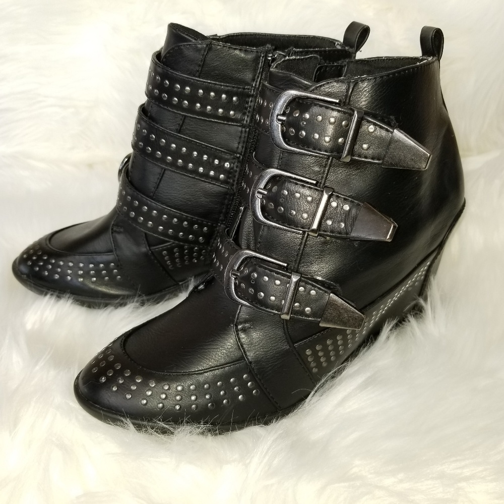 SUGAR Studded Moto Booties Size 7